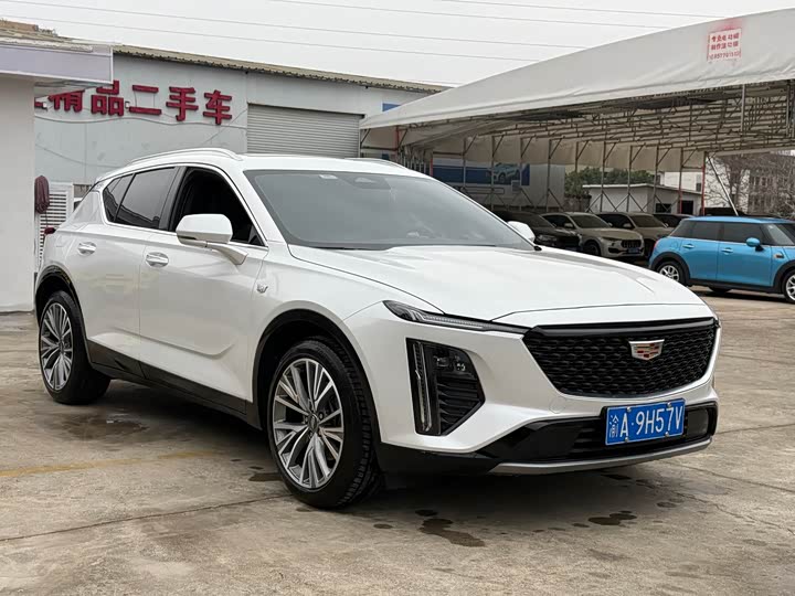 Cadillac GT4 25T Luxury