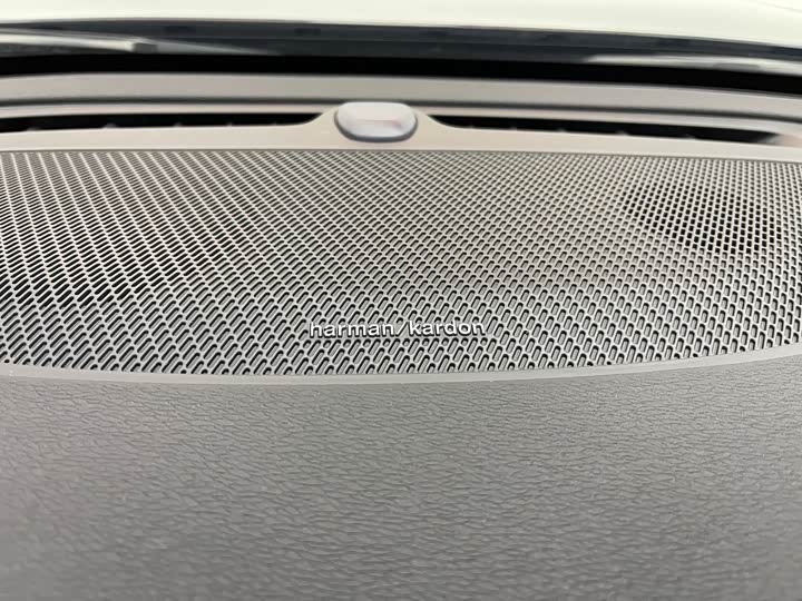Volvo V90 Cross Country B5
