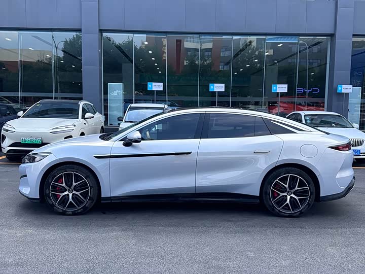 BYD Han L