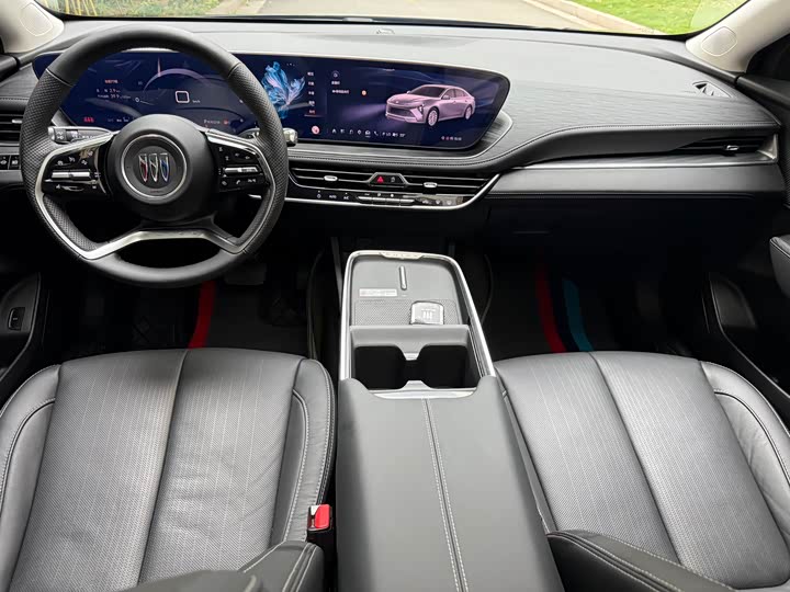 Buick La Crosse 28T Yuezun