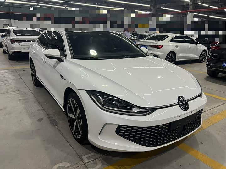 Volkswagen Lamando L