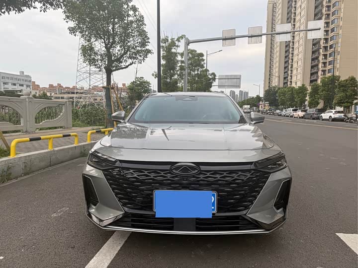 Chery Arrizo 8