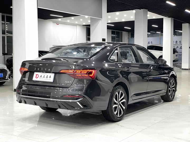 Volkswagen Jetta VA7
