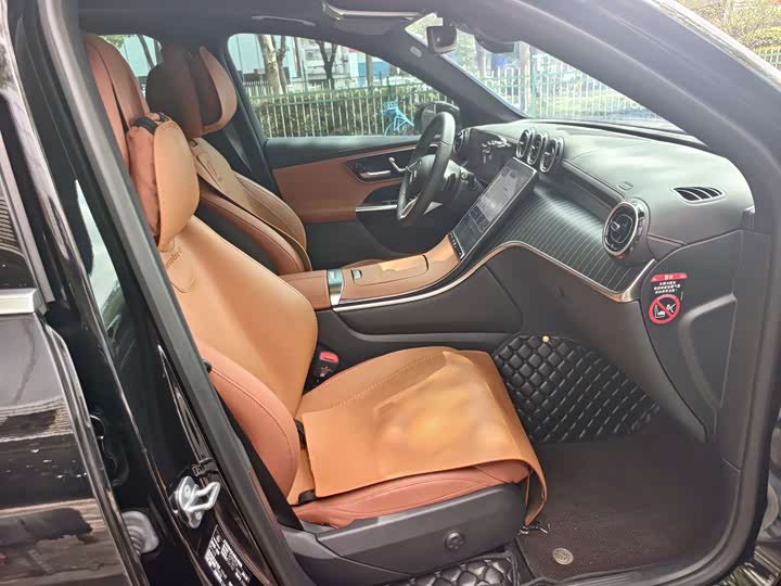 Mercedes-Benz GLC 260 L 4MATIC Dynamic 5-Seater