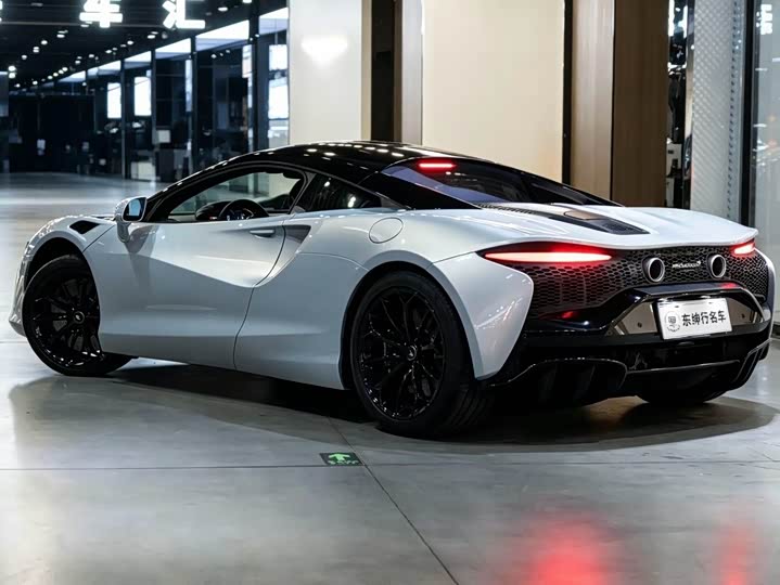 McLaren Artura
