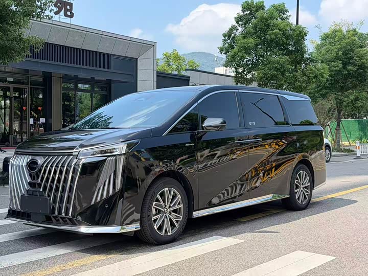 Trumpchi M8