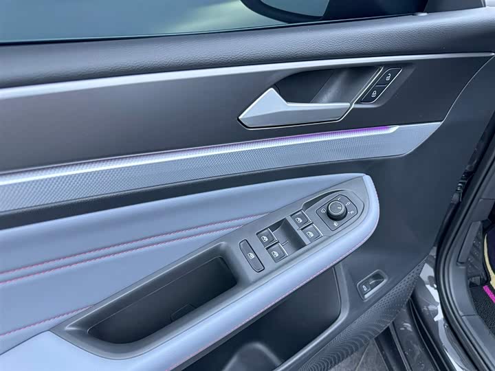 Volkswagen Lamando L