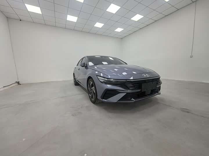 Beijing Hyundai Elantra 1.5 CVT LUX Premium