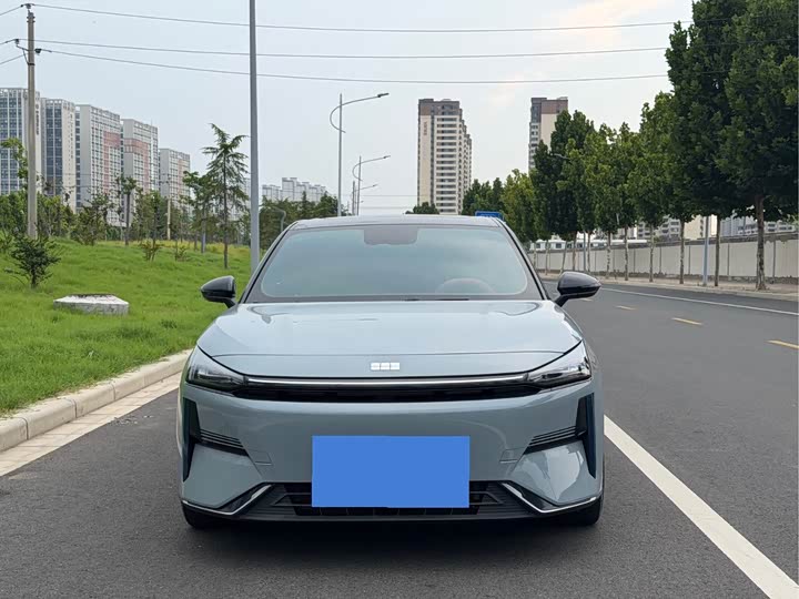 Geely Galaxy L6