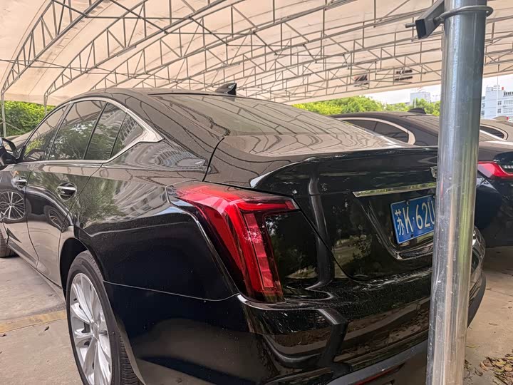 Cadillac CT5 28T Fashion