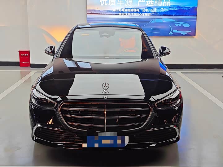 Mercedes-Benz S-Class S 400 L Luxury (2024 Facelift)