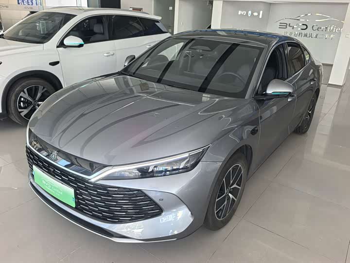 BYD Qin L DM-i Smart Drive 120 km Chaoyue