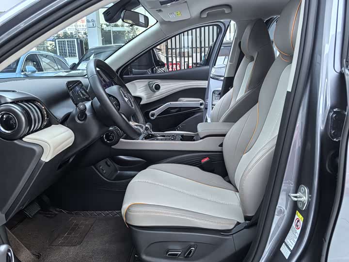 BYD Yuan PLUS Honor 510 km Leading