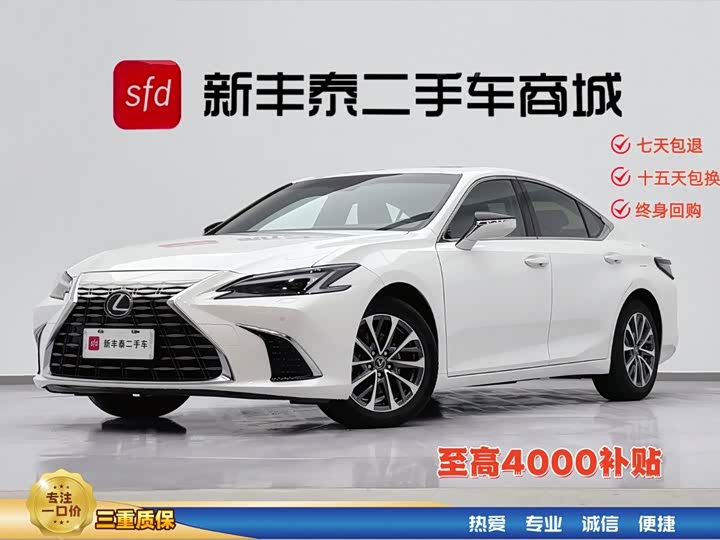 Lexus ES