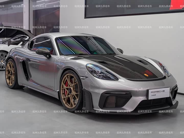 Porsche 718 Cayman GT4 RS