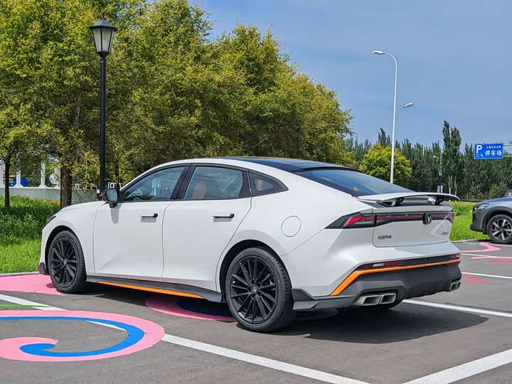 Changan UNI-V