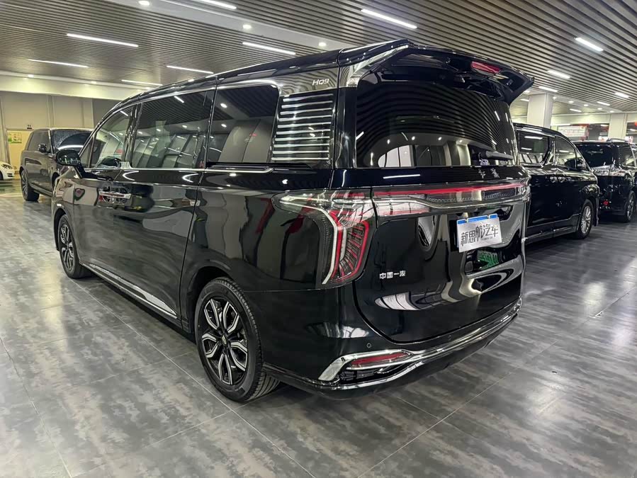 Hongqi HQ9 2023