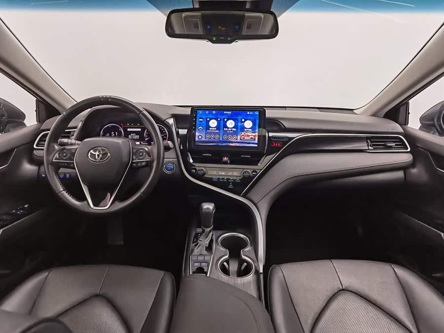 Toyota Camry 2021 Гибрид 2.5HG Luxury