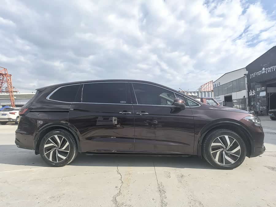 Volkswagen Viloran 2023 рестайлинг