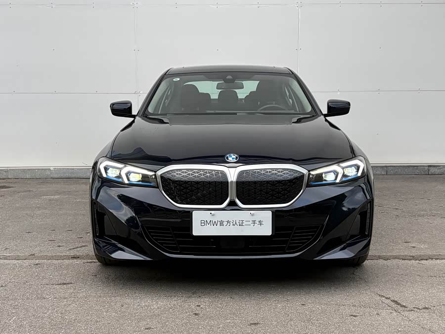 BMW i3 eDrive 35 L