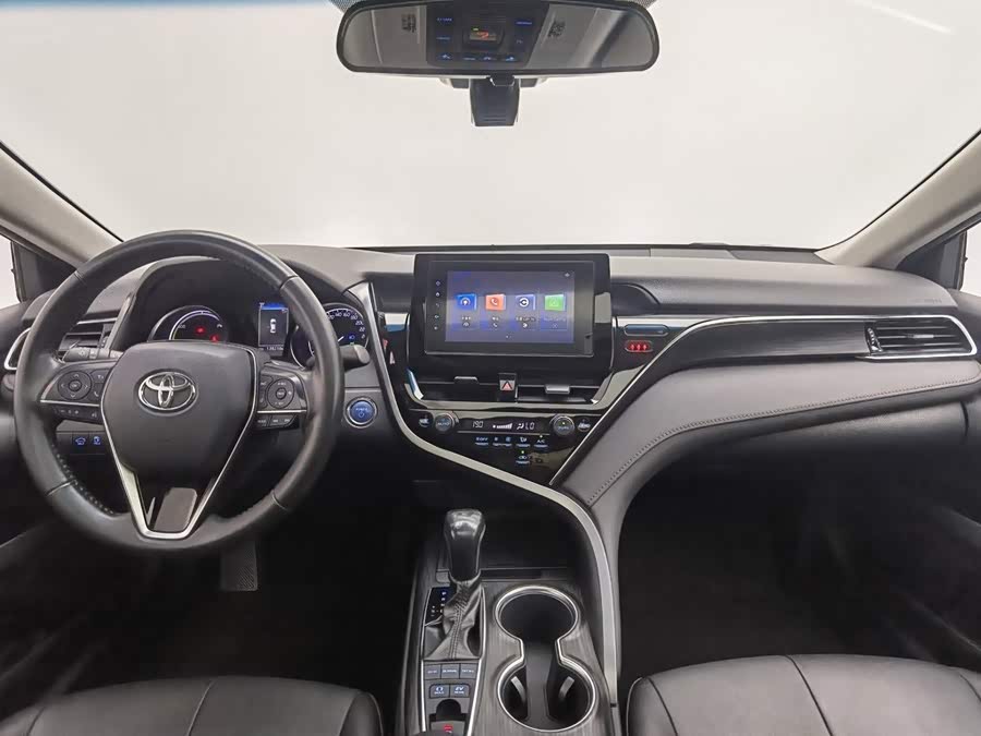 Toyota Camry 2021 Гибрид 2.5HG Luxury