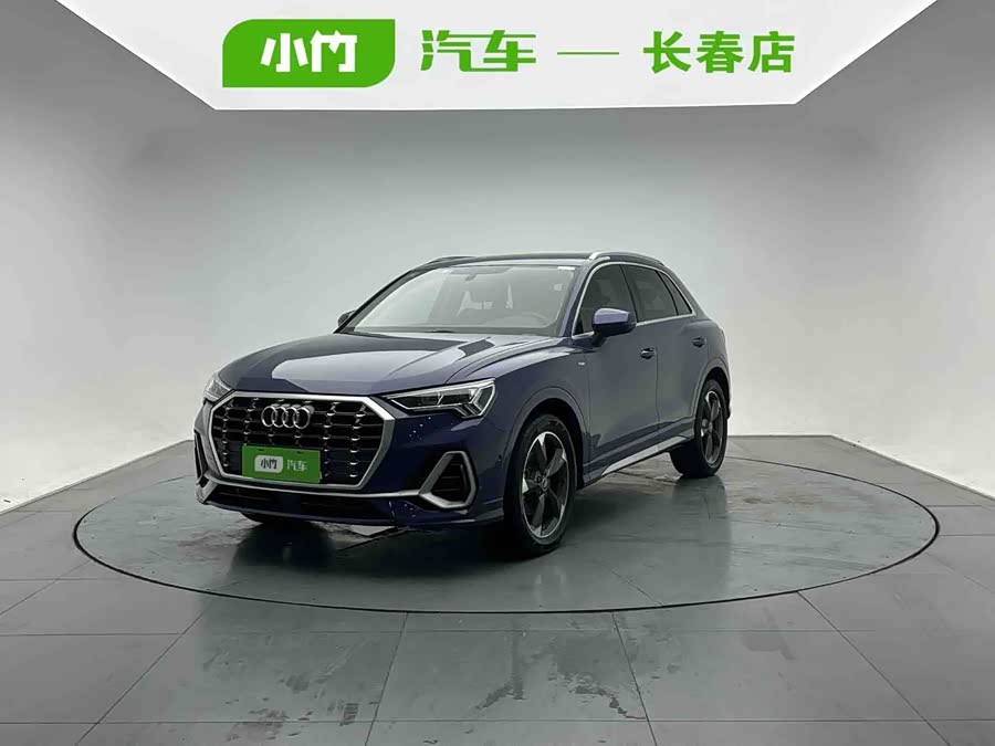 Audi Q3 35 TFSI Fashion Zhiya