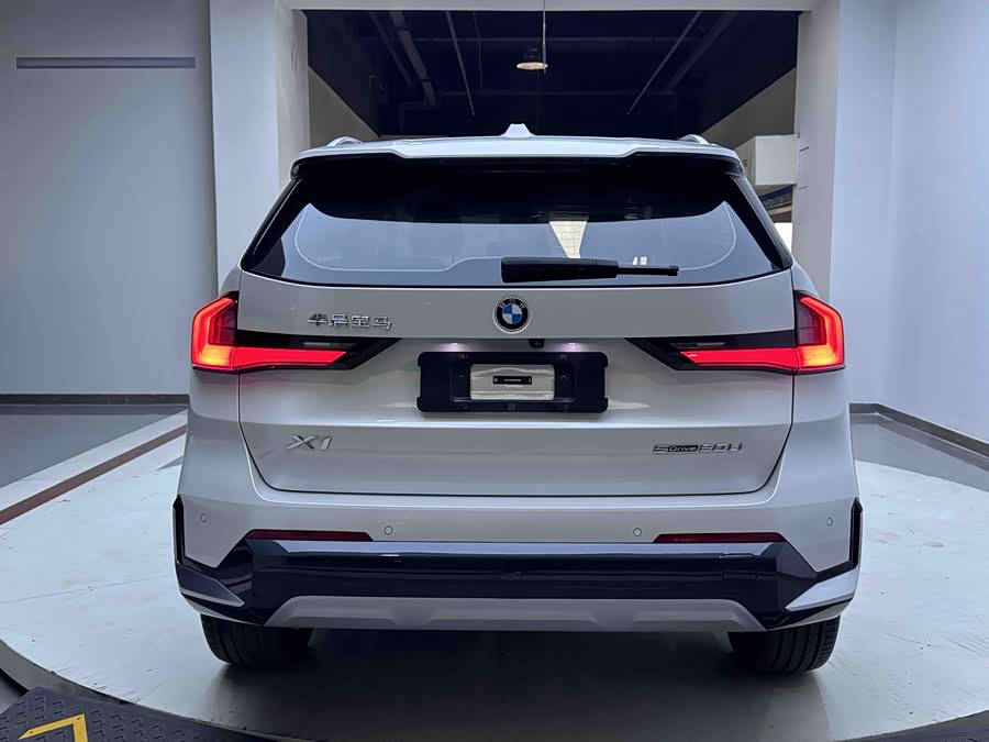 BMW X1 s Drive20Li X Design Package