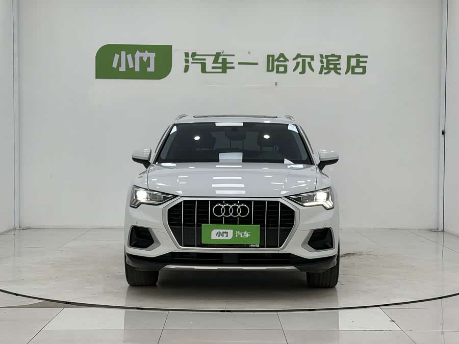 Audi Q3 35 TFSI Fashion Zhiya