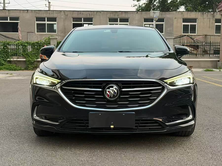 Buick La Crosse