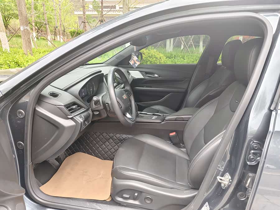 Cadillac CT4 28T Luxury