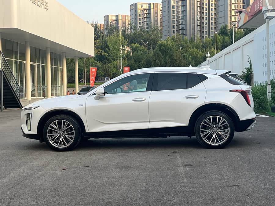 Cadillac GT4 25T Luxury