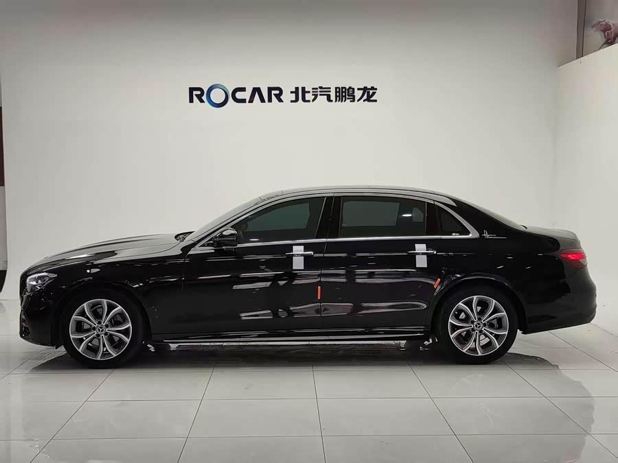 Mercedes-Benz E-Class 2023 E 300 L спортивно-люксовая