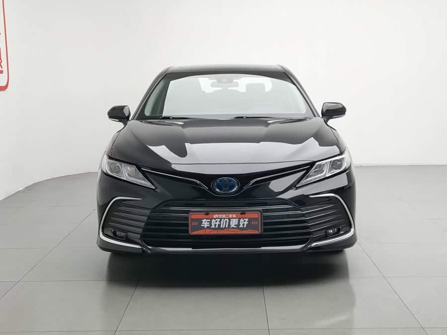 Toyota Camry 2021 Гибрид 2.5HG Luxury