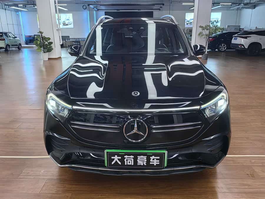 Mercedes-Benz EQB 350 4MATIC Launch Edition
