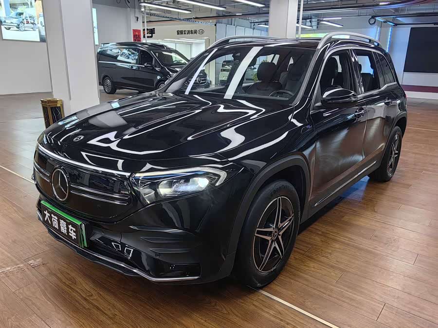 Mercedes-Benz EQB 350 4MATIC Launch Edition