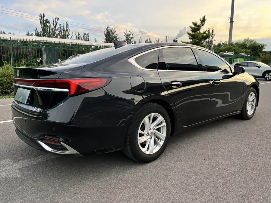 Buick La Crosse