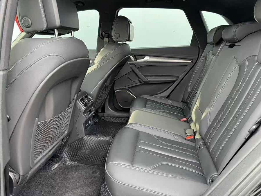 Audi Q5L 40 TFSI Style Sport