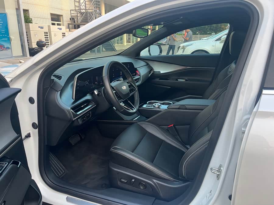 Cadillac GT4 25T Luxury