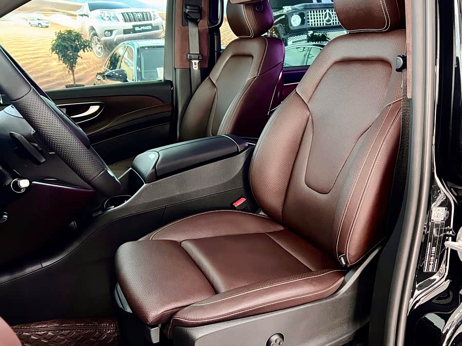 Mercedes-Benz V-Class 2022 V 260 L Long Wheelbase Premium