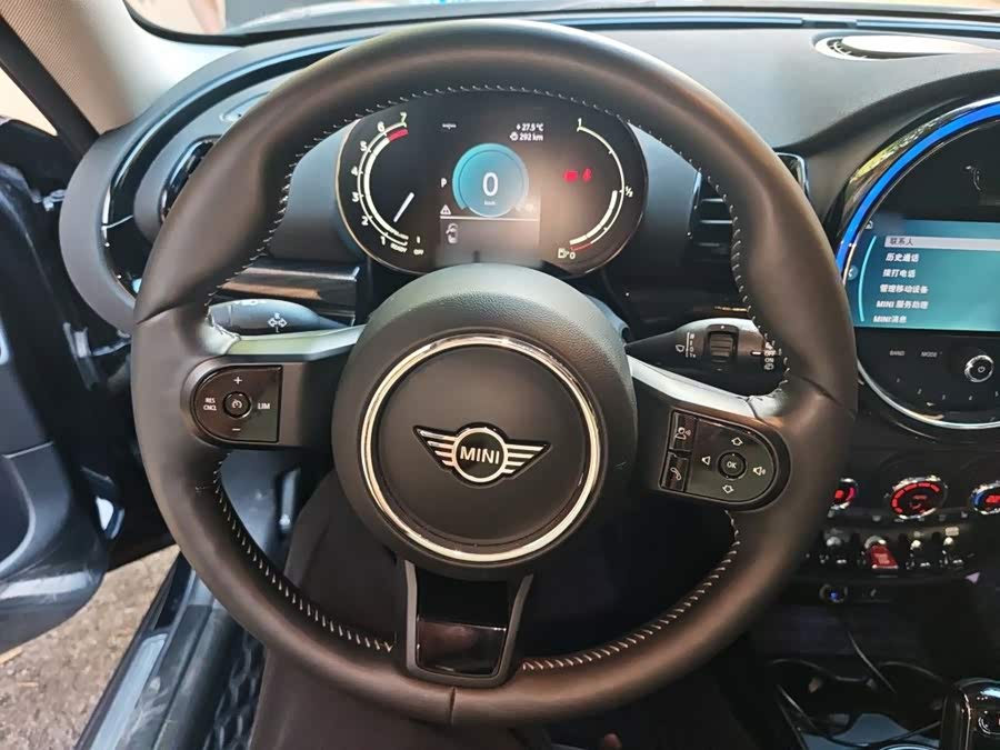 MINI CLUBMAN 2022
