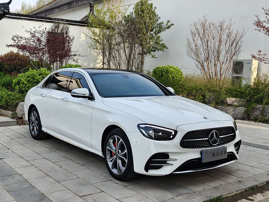 Mercedes-Benz E-Class 2023 E 300 L спортивно-люксовая