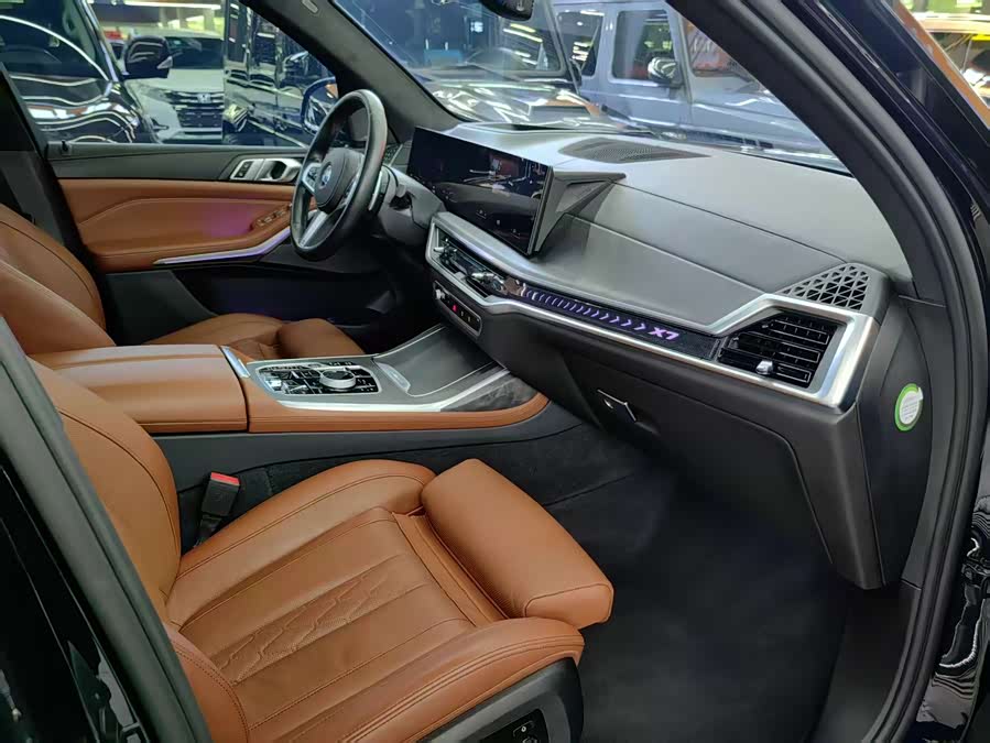 BMW X7 2023 xDrive40i Premium Luxury