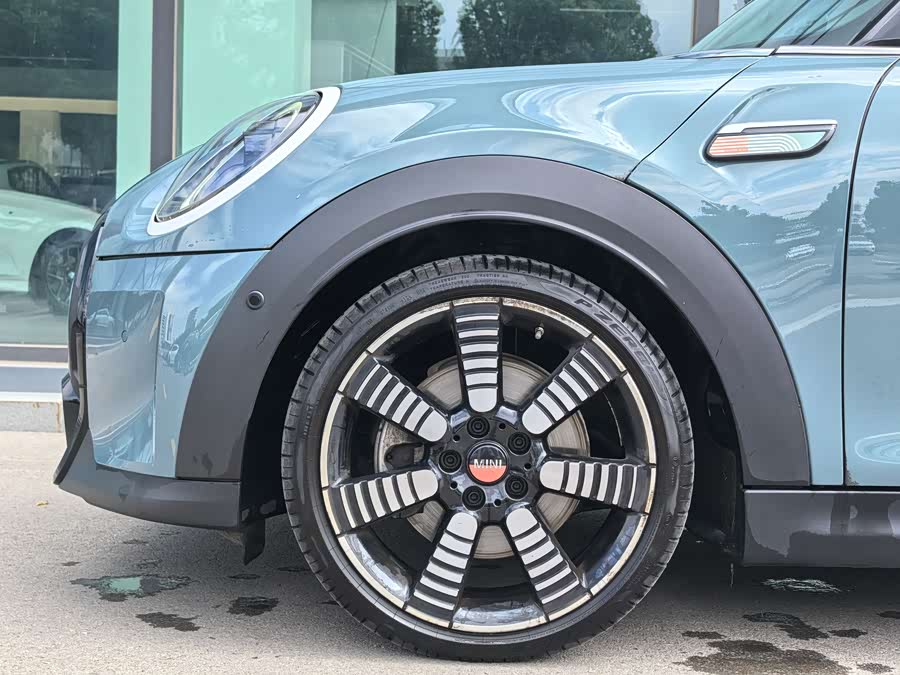 MINI 2023