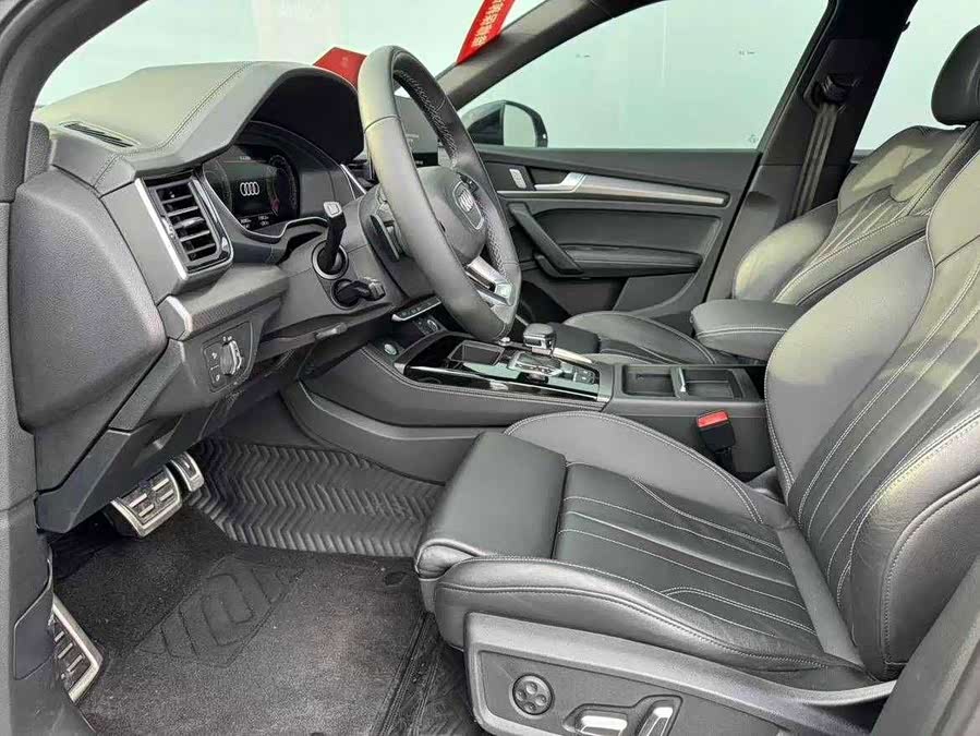 Audi Q5L 40 TFSI Style Sport