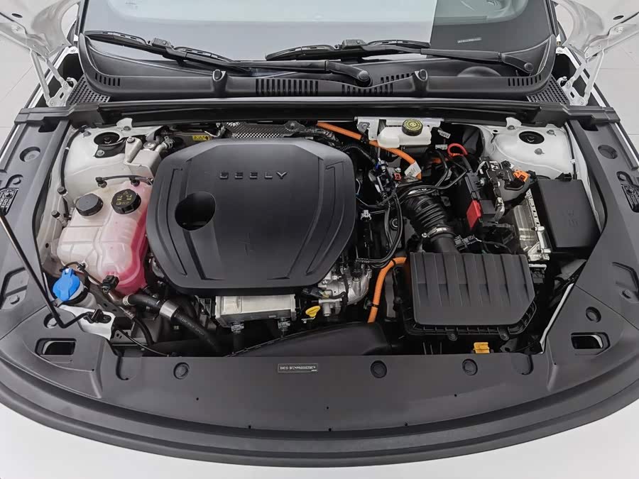 Geely GalaxyL6 2023 60km PLUS