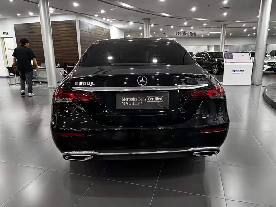Mercedes-Benz E-Class E 260 L
