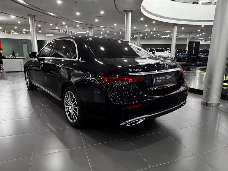 Mercedes-Benz E-Class E 260 L