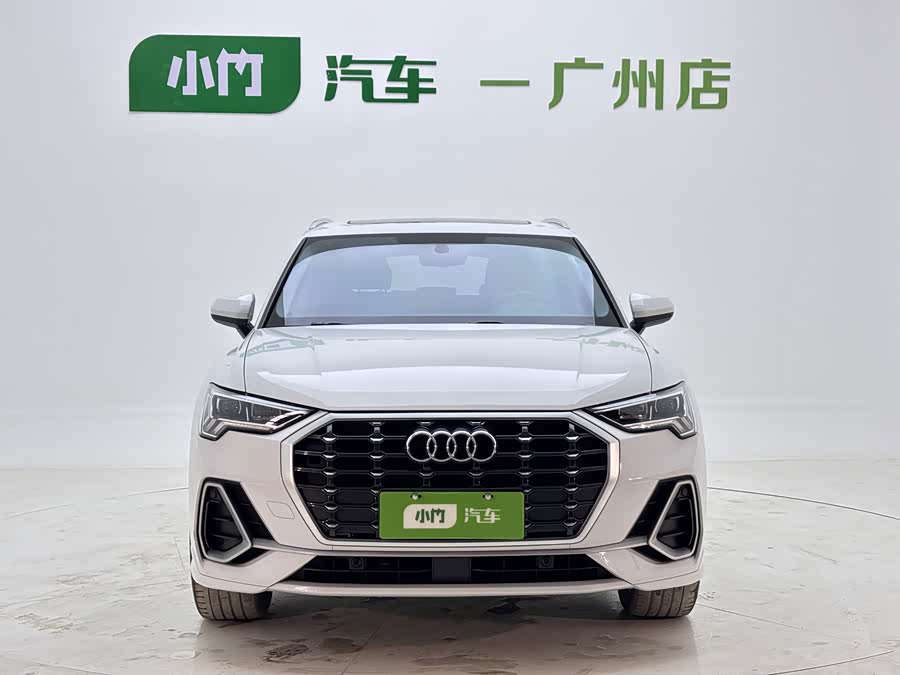Audi Q3 35 TFSI Fashion Zhiya