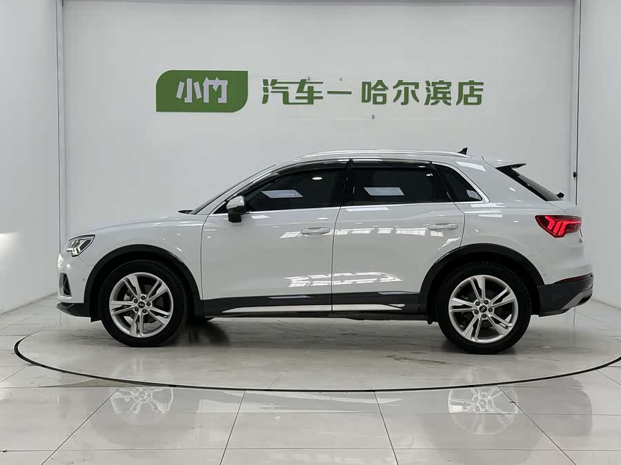 Audi Q3 35 TFSI Fashion Zhiya
