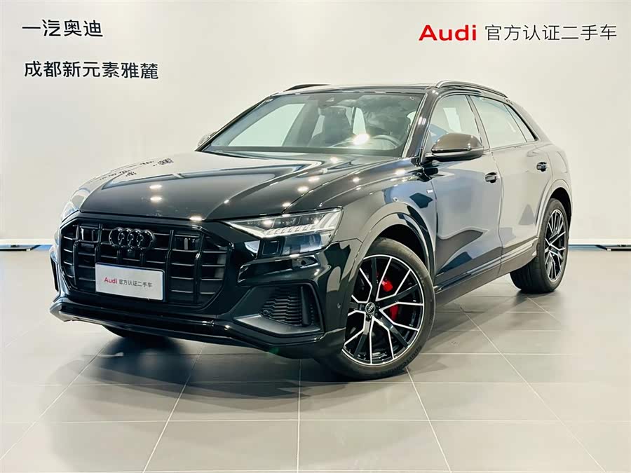 Audi Q8 55 TFSI Premium Dynamic